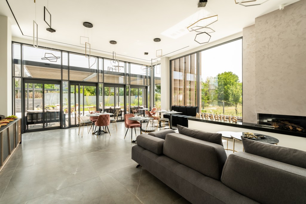 (2023) MIRABILIS BOUTIQUE HOTEL, METEORA